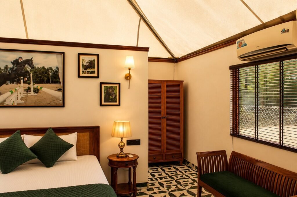 Green suite with equestrian art
